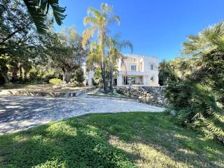 Villa in vendita a cagliari via corte d'appello, 81