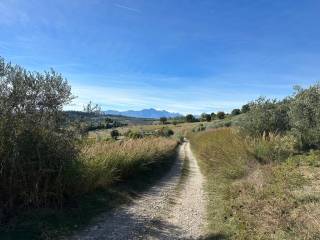 Casale in vendita ad atri contrada cona