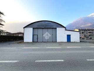 Capannone in vendita a tirano via lungo adda v alpini, 80