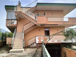 Villa in vendita a formia via pietra erta 50