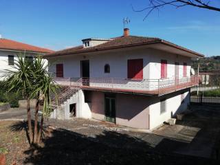 Villa in vendita a caiazzo via caduti sul lavoro, 13