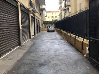 Garage in vendita a salerno via andrea lauro grotto, 22