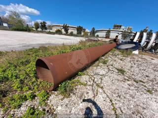 Capannone all'asta a brindisi via e. fermi