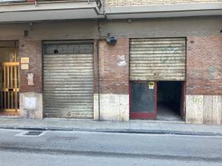 Garage in vendita a siracusa via franca maria gianni