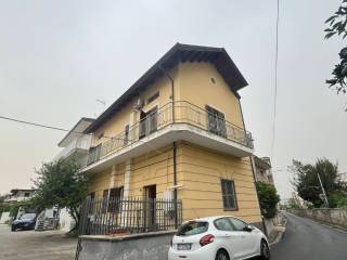 Casa indipendente in in affitto da privato a marigliano via luigi settembrini, 15