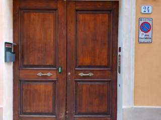 Garage in affitto a modena via cardinale giovanni gerolamo morone, 24