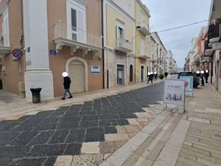 Negozio in affitto a manfredonia corso manfredi, 185