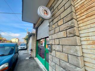 Pizzeria in affitto a trieste via giuseppe sinico, 48a