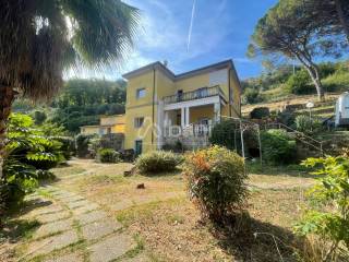 Villa bifamiliare in vendita a lerici 