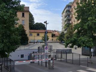 Garage in vendita a milano via scoglio di quarto, 8