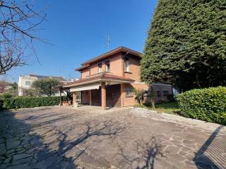 Villa in vendita a gattatico via guglielmo da gattatico, 71