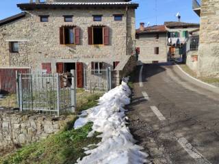 Casa indipendente in in vendita da privato a neviano degli arduini strada provinciale di neviano, 31