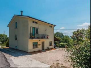 Casa indipendente in vendita a montegiorgio contrada santa susanna