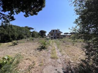 Terreno residenziale in vendita a roma via torcegno