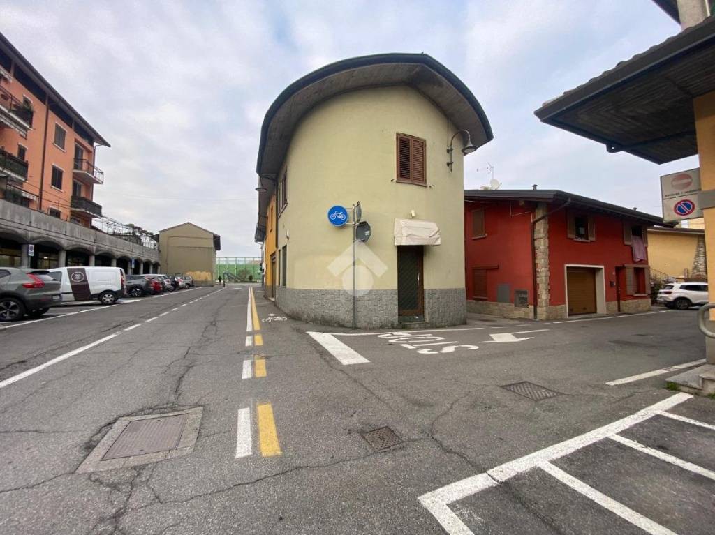 immagine annuncio 1 di 14