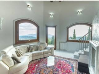 Villa in vendita a pescia 