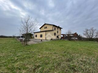 Casa indipendente in vendita a carpi via valle