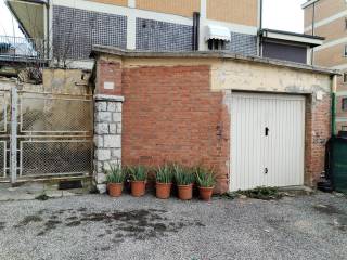 Garage in vendita a perugia via vittorio alfieri, 4