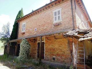 Appartamento all'asta a castiglione del lago località binami