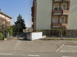 Posto auto in vendita a parma strada baganzola, 321