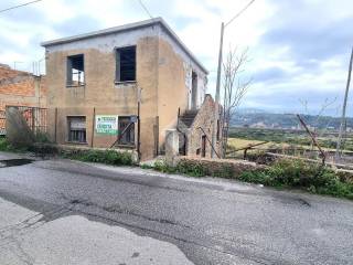 Casa indipendente in vendita a reggio di calabria via consortile, 152