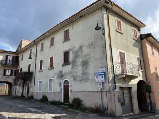 Casa indipendente in vendita ad almenno san salvatore piazza san salvatore