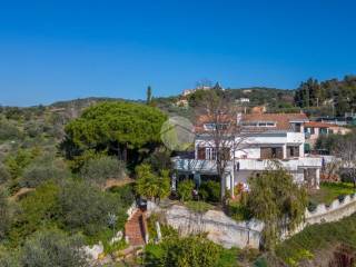 Villa bifamiliare in vendita a imperia strada massabovi, 16