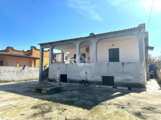 Villa in vendita a castel volturno via bagnara