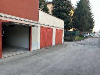 Garage in affitto a parma via don ramiro tonani