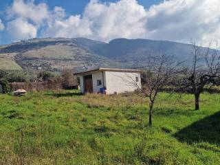 Magazzino in vendita a piglio contrada casalotto