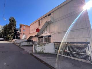 Garage in vendita a genova via aurelio robino, 265