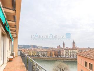 Appartamento in vendita a verona lungadige giacomo matteotti