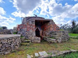 Trullo in vendita a parabita strada vicinale di levante