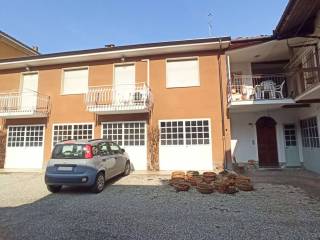 Casa indipendente in vendita a carrù via gerolamo bella, 5