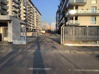 Garage in affitto a milano via vittorio gassman, 3