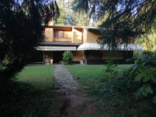 Villa in vendita a carimate via per subinago, 16