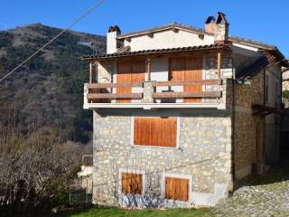 Casa indipendente in vendita a ovindoli santo iona