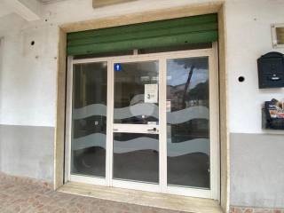 Garage in vendita a scalea via giuseppe saragat, 7