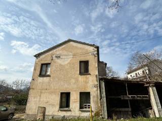 Casa indipendente in vendita a marsicovetere via pedali le grotte