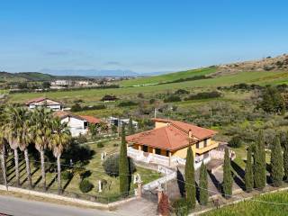 Villa in vendita a capaccio paestum via provinciale per giungano