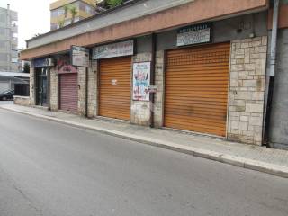 Garage in affitto a brindisi viale san giovanni bosco, 107