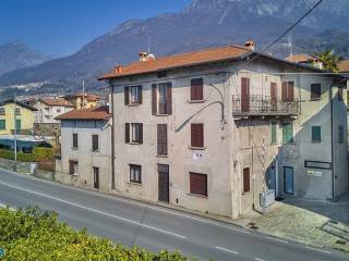 Casa indipendente in vendita ad abbadia lariana via nazionale, 123