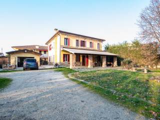 Casa indipendente in vendita a campo san martino via mantegna 2