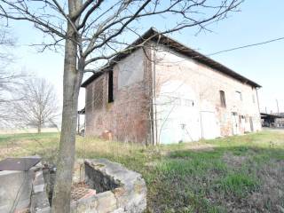 Casa indipendente in vendita a castelfranco emilia via pioppa