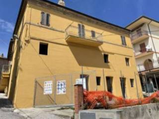 Negozio all'asta a montappone borgo 20 settembre