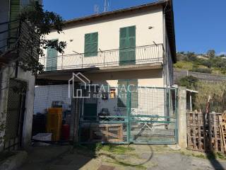 Appartamento in vendita a santo stefano al mare via ortassi, 5