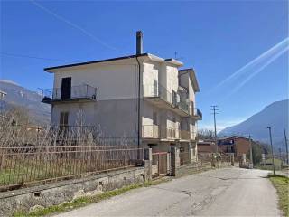Appartamento in vendita a balsorano via san angelo s.n.c.