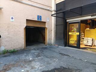 Garage in affitto a roma via della marsica, 15