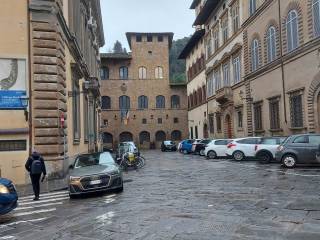 Appartamento in affitto a firenze piazza dei mozzi