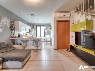 Villa a schiera in vendita a cavenago d'adda via trattati di roma, 11